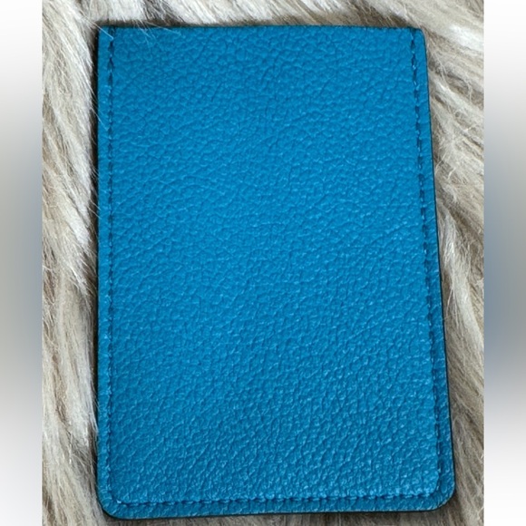 Louis Vuitton New Card Holder - Picture 2 of 4